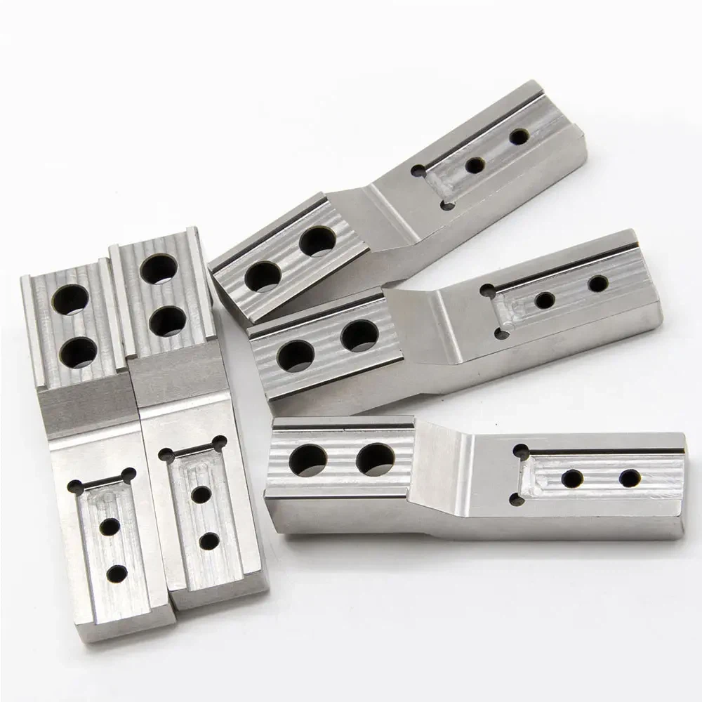 Soic Fuarú Deil CNC